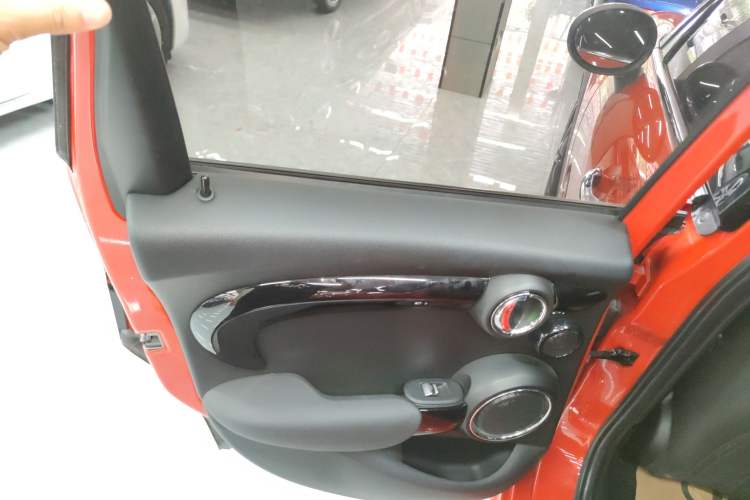 Used MINI 2018 1.5T COOPER Racing Edition Five-Door Version Interior 8