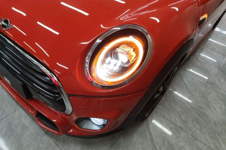 Used MINI 2018 1.5T COOPER Racing Edition Five-Door Version Left Front Headlight