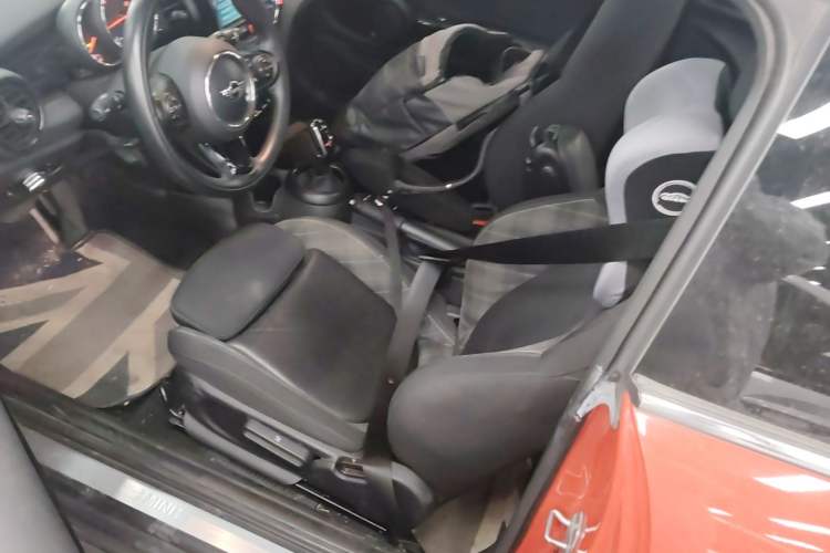 Used MINI 2018 1.5T COOPER Classic Edition Left Front Seat