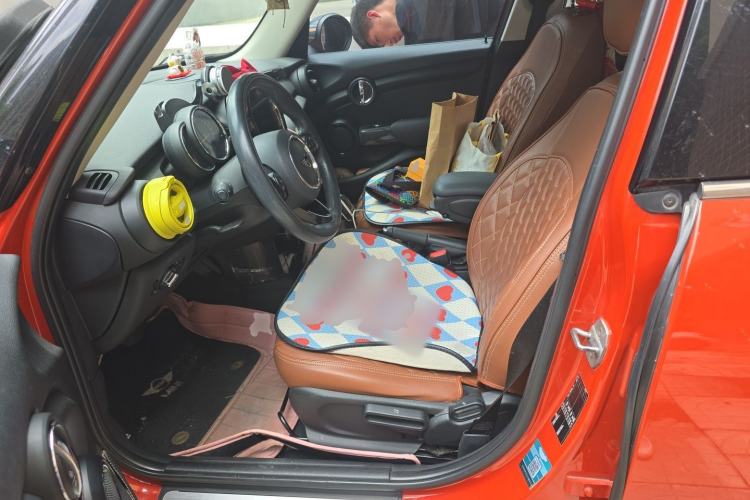 Used MINI 2018 1.5T ONE Five-Door Edition Left Front Seat