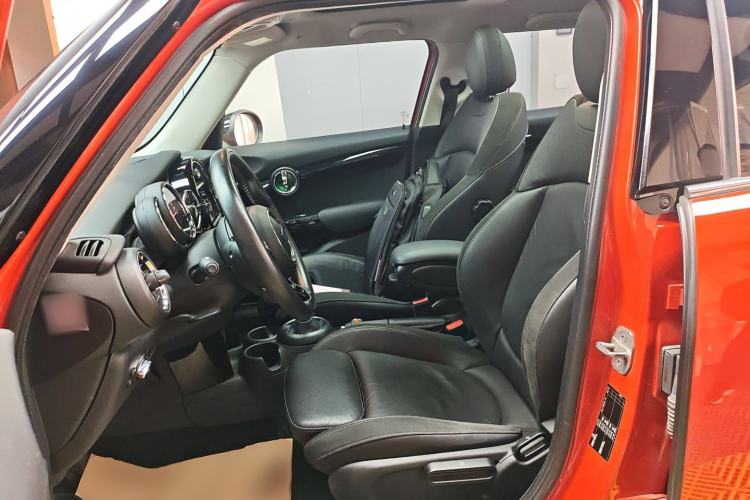 Used MINI 2018 1.5T COOPER Artist Five-Door Edition Left Front Seat