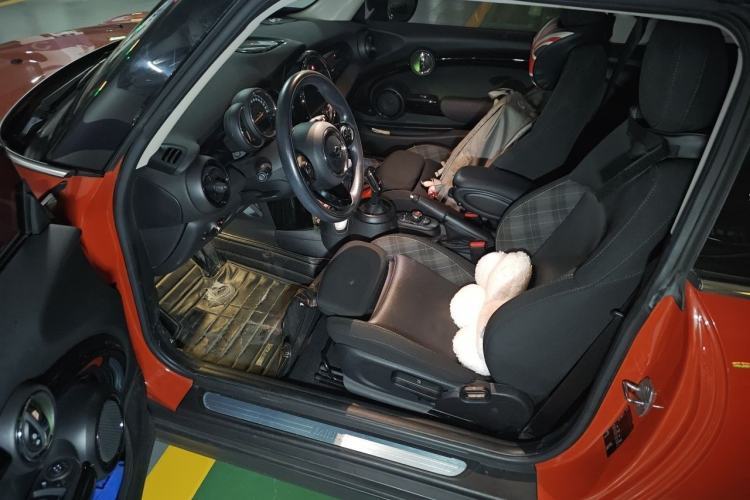 Used MINI 2018 1.5T COOPER Classic Edition Left Front Seat