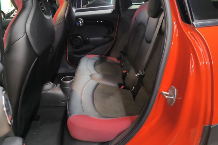 Used MINI 2018 2.0T COOPER S Racing Edition 5-door model Left Rear Seat