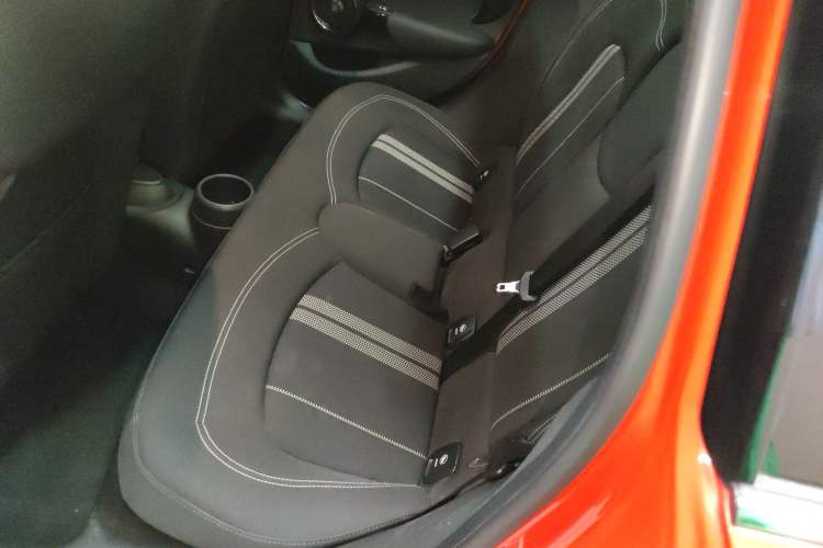 Used MINI 2018 1.5T COOPER Racing Edition Five-Door Version Left Rear Seat