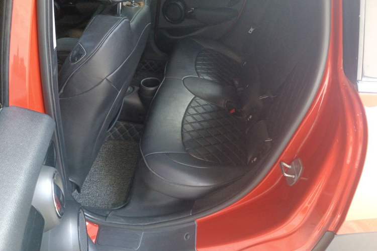 Used MINI 2018 1.5T COOPER Classic Edition Five-Door Version Left Rear Seat
