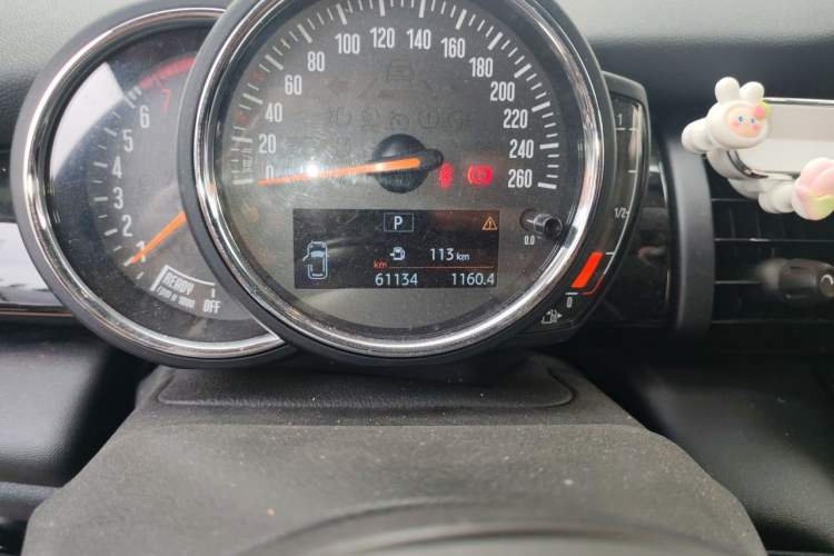 Used MINI 2018 1.5T ONE PLUS Odometer Close Up
