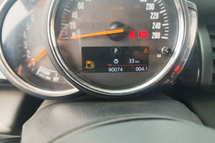Used MINI 2018 1.5T ONE PLUS Five-Door Edition Odometer Close Up