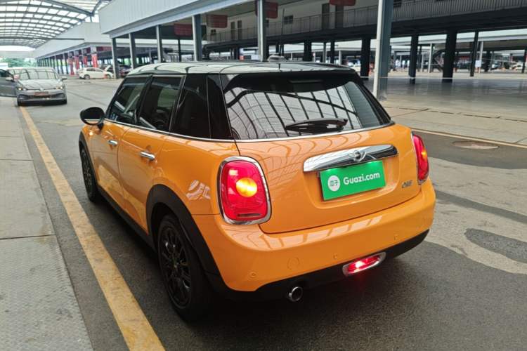 Used MINI 2018 1.5T ONE Five-Door Edition Rear Left 45 Deg