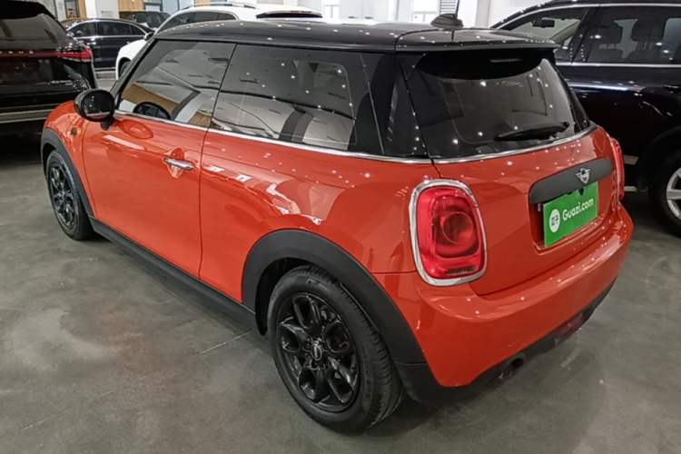 Used MINI 2018 1.5T ONE Rear Left 45 Deg