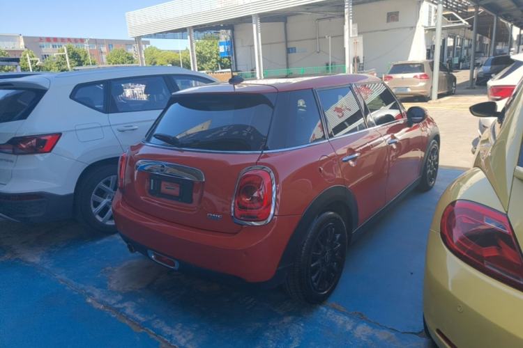Used MINI 2018 1.5T ONE PLUS Five-Door Edition Rear Right 45 Deg