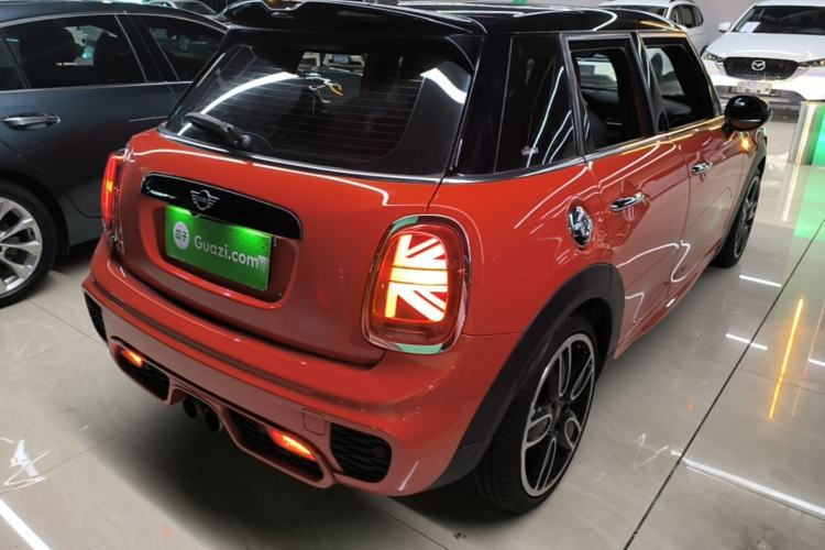Used MINI 2018 2.0T COOPER S Racing Edition 5-door model Rear Right 45 Deg