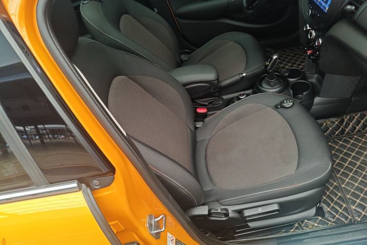 Used MINI 2018 1.5T ONE Five-Door Edition Right Front Seat
