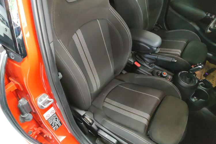 Used MINI 2018 1.5T COOPER Racing Edition Five-Door Version Right Front Seat