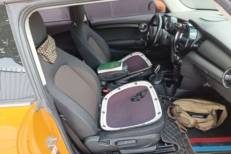 Used MINI 2018 1.5T ONE PLUS Right Front Seat