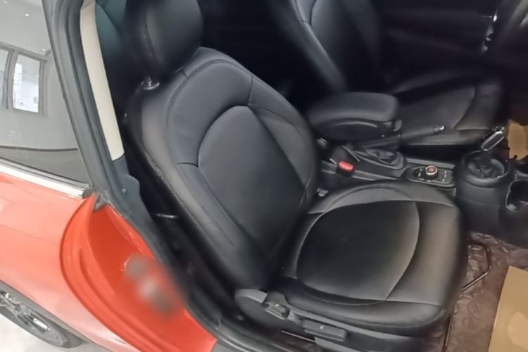 Used MINI 2018 1.5T ONE Right Front Seat