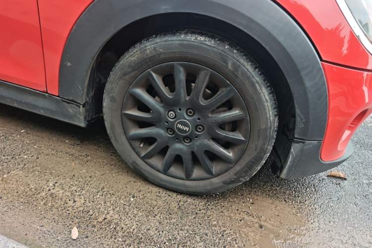 Used MINI 2018 1.5T ONE PLUS Right Front Wheel Hub
