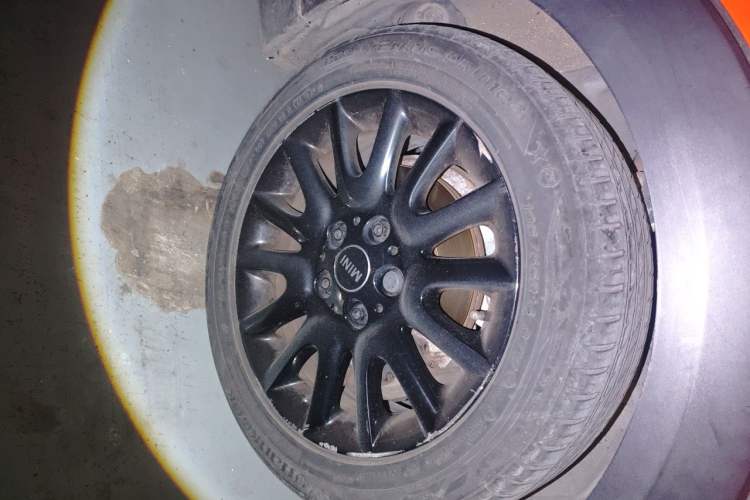 Used MINI 2018 1.5T ONE PLUS Right Front Wheel Hub