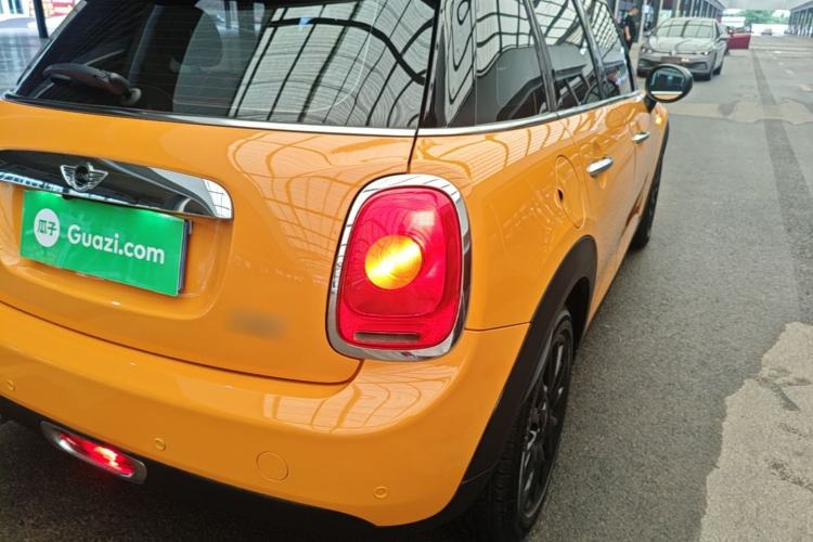 Used MINI 2018 1.5T ONE Five-Door Edition Right Rear Taillight