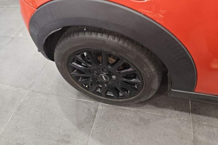 Used MINI 2018 1.5T ONE PLUS Right Rear Wheel Hub