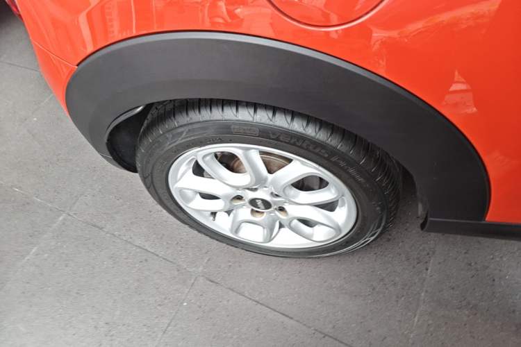Used MINI 2018 1.5T ONE Right Rear Wheel Hub