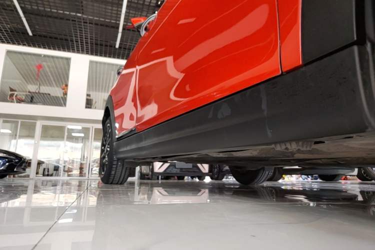 Used MINI 2018 1.5T ONE PLUS Five-Door Edition Right Side Sill