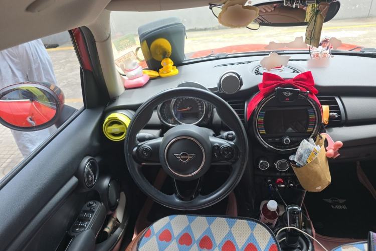 Used MINI 2018 1.5T ONE Five-Door Edition Steering Wheel