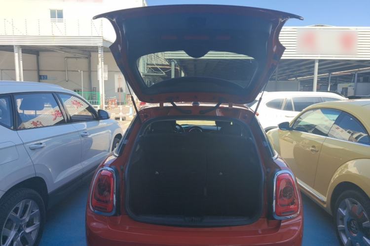 Used MINI 2018 1.5T ONE PLUS Five-Door Edition Trunk