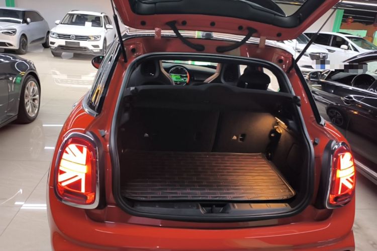 Used MINI 2018 2.0T COOPER S Racing Edition 5-door model Trunk