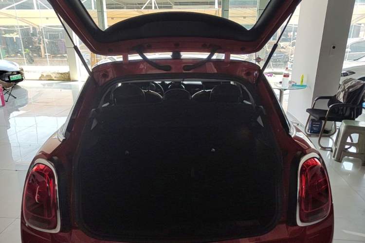 Used MINI 2018 1.5T ONE PLUS Five-Door Edition Trunk