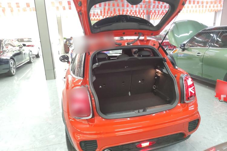 Used MINI 2018 1.5T COOPER Racing Edition Five-Door Version Trunk