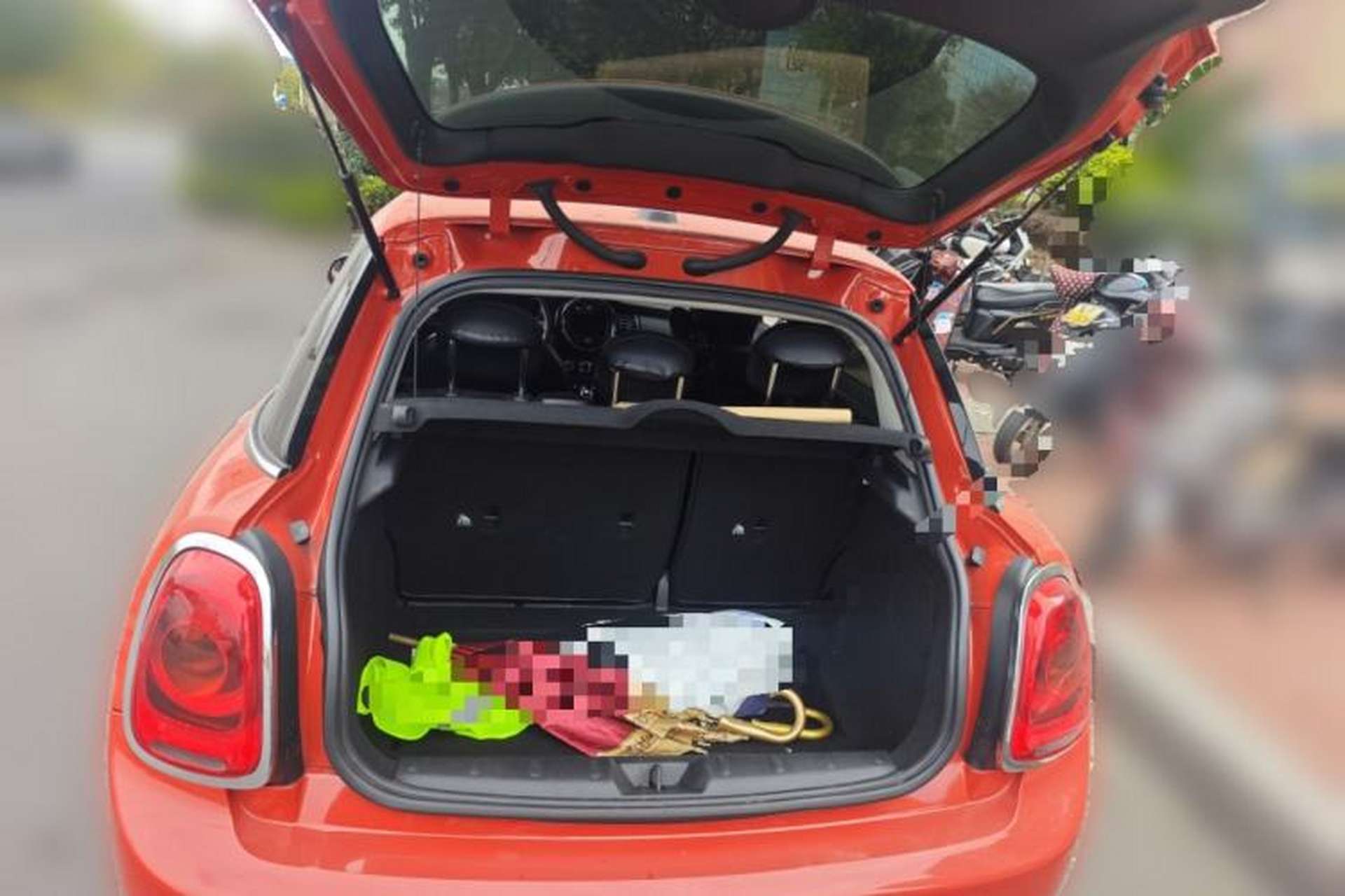 Used MINI 2018 1.5T ONE Five-Door Edition Trunk