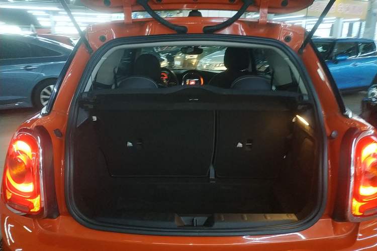 Used MINI 2018 1.5T ONE Trunk