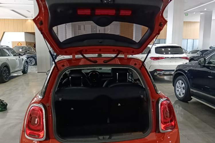 Used MINI 2018 1.5T ONE Trunk