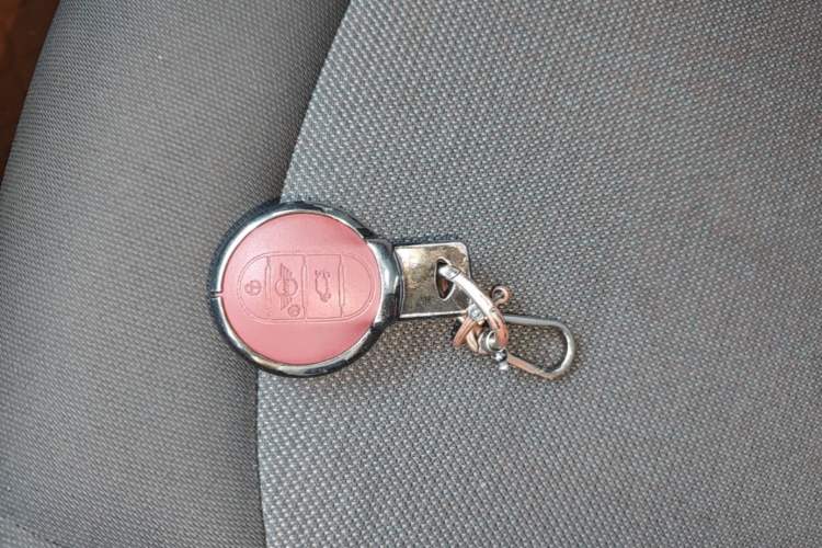 Used MINI 2018 1.5T ONE Five-Door Edition Vehicle Key
