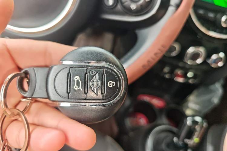 Used MINI 2018 1.5T ONE PLUS Vehicle Key