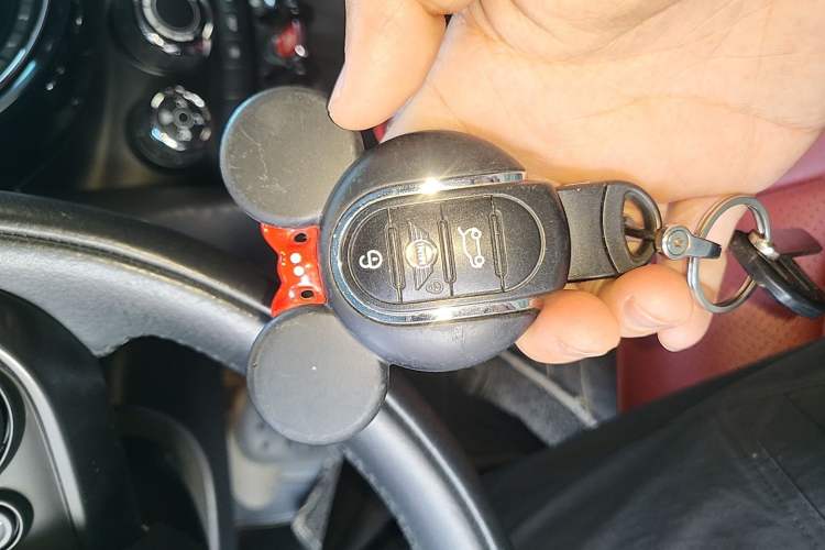 Used MINI 2018 1.5T ONE Five-Door Edition Vehicle Key