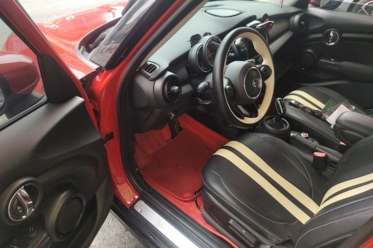 Used MINI 2018 1.5T ONE Five-Door Edition Driver Seat