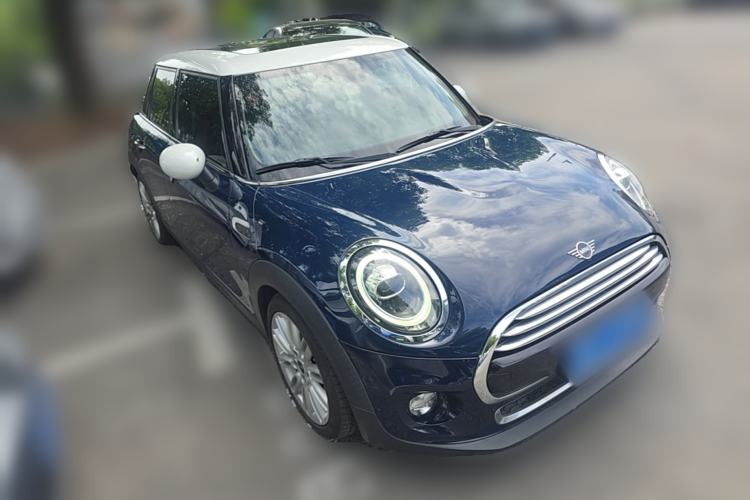 Used MINI 2018 1.5T COOPER Artist Five-Door Edition Front Right 45 Deg