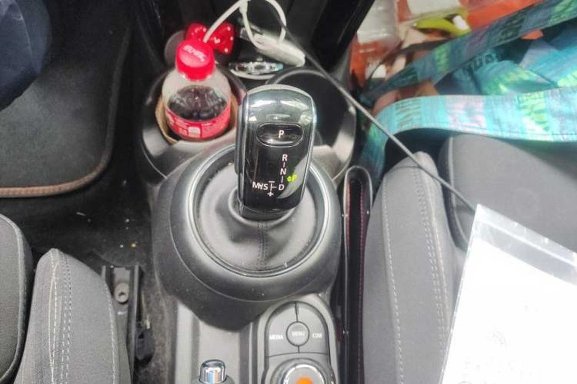 Used MINI 2018 1.5T COOPER Classic Edition Five-Door Version Gear Lever