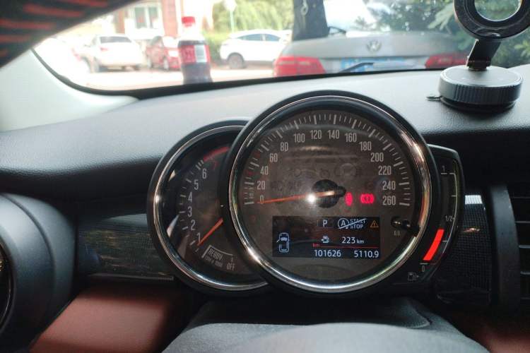 Used MINI 2018 2.0T COOPER S Classic Edition Instrument Cluster