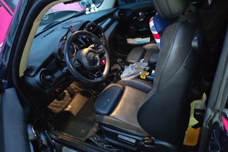 Used MINI 2018 1.5T COOPER Artist Left Front Seat
