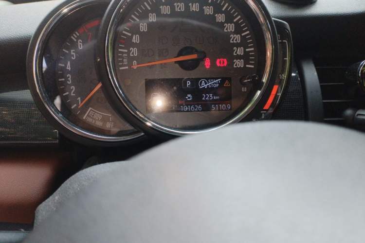 Used MINI 2018 2.0T COOPER S Classic Edition Odometer Close Up