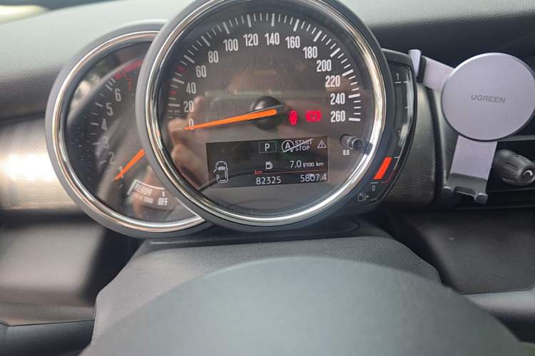 Used MINI 2018 1.5T COOPER Artist Five-Door Edition Odometer Close Up