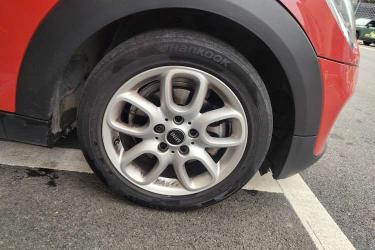 Used MINI 2018 1.5T ONE Five-Door Edition Right Front Wheel Hub
