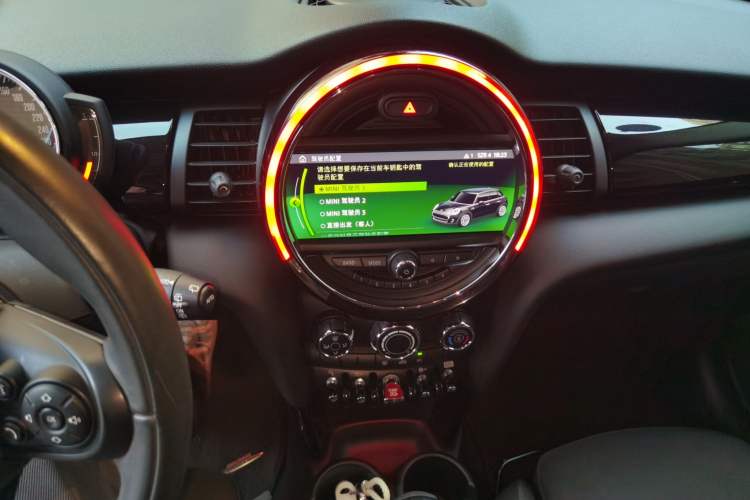 Used MINI 2018 1.5T COOPER Classic Edition Five-Door Version Audio And AC Panel