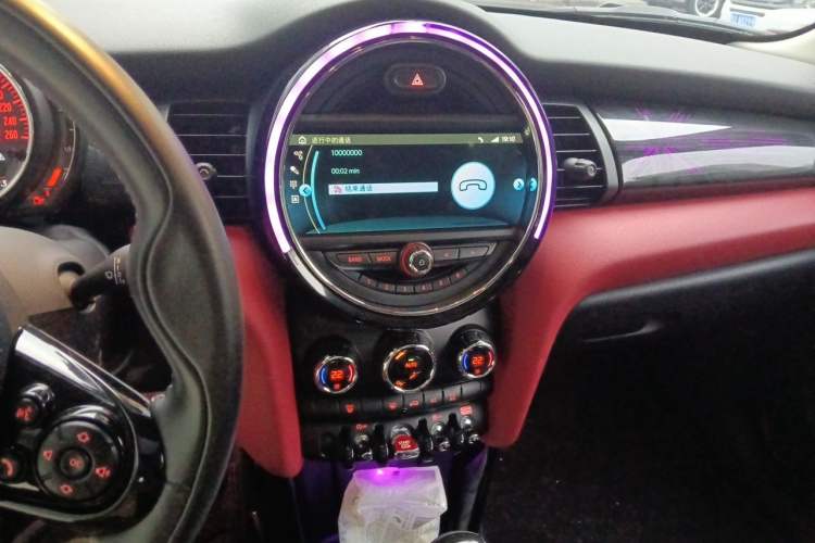 Used MINI 2018 1.5T COOPER Artist Five-Door Edition Audio And AC Panel