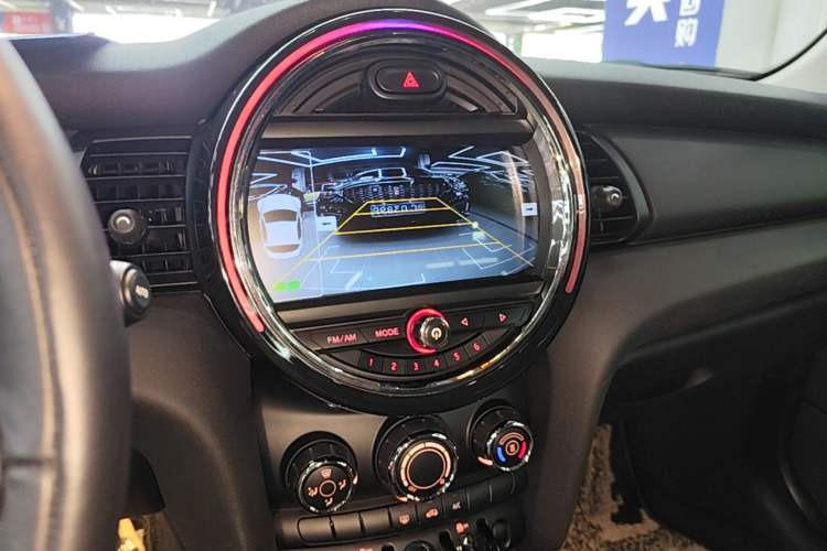 Used MINI 2018 1.5T ONE Audio And AC Panel