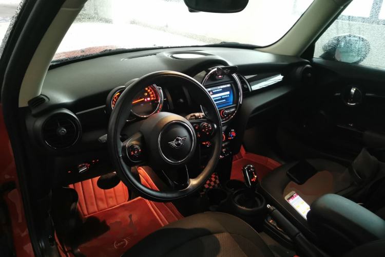 Used MINI 2018 1.5T ONE PLUS Center Console