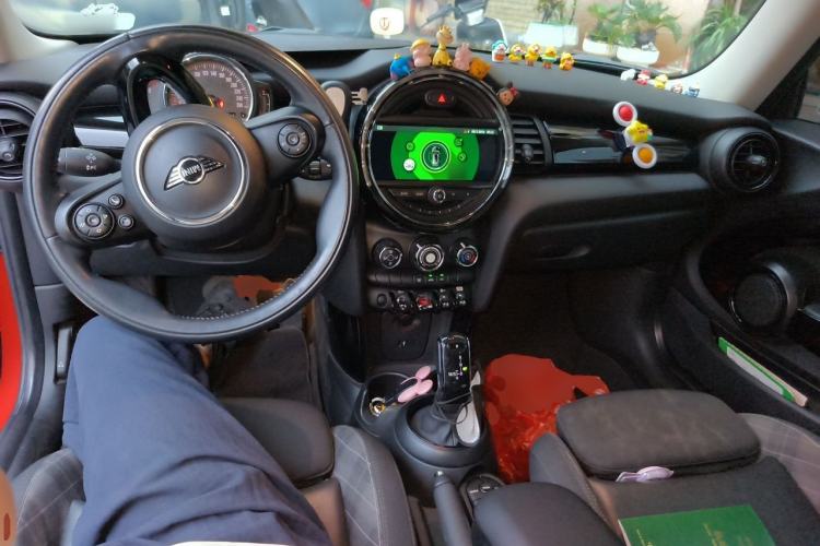 Used MINI 2018 1.5T COOPER Classic Edition Center Console
