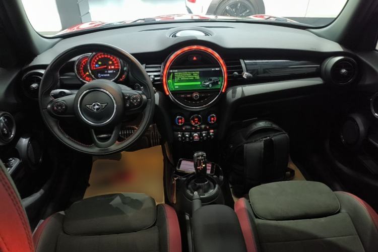 Used MINI 2018 2.0T COOPER S Racing Edition 5-door model Center Console